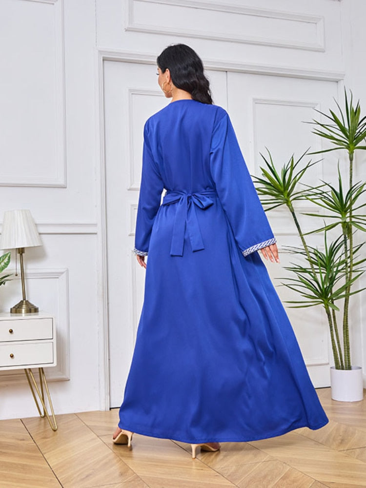 Elegance and Empowerment: The Open Abaya with Belt and Floral Embroidery